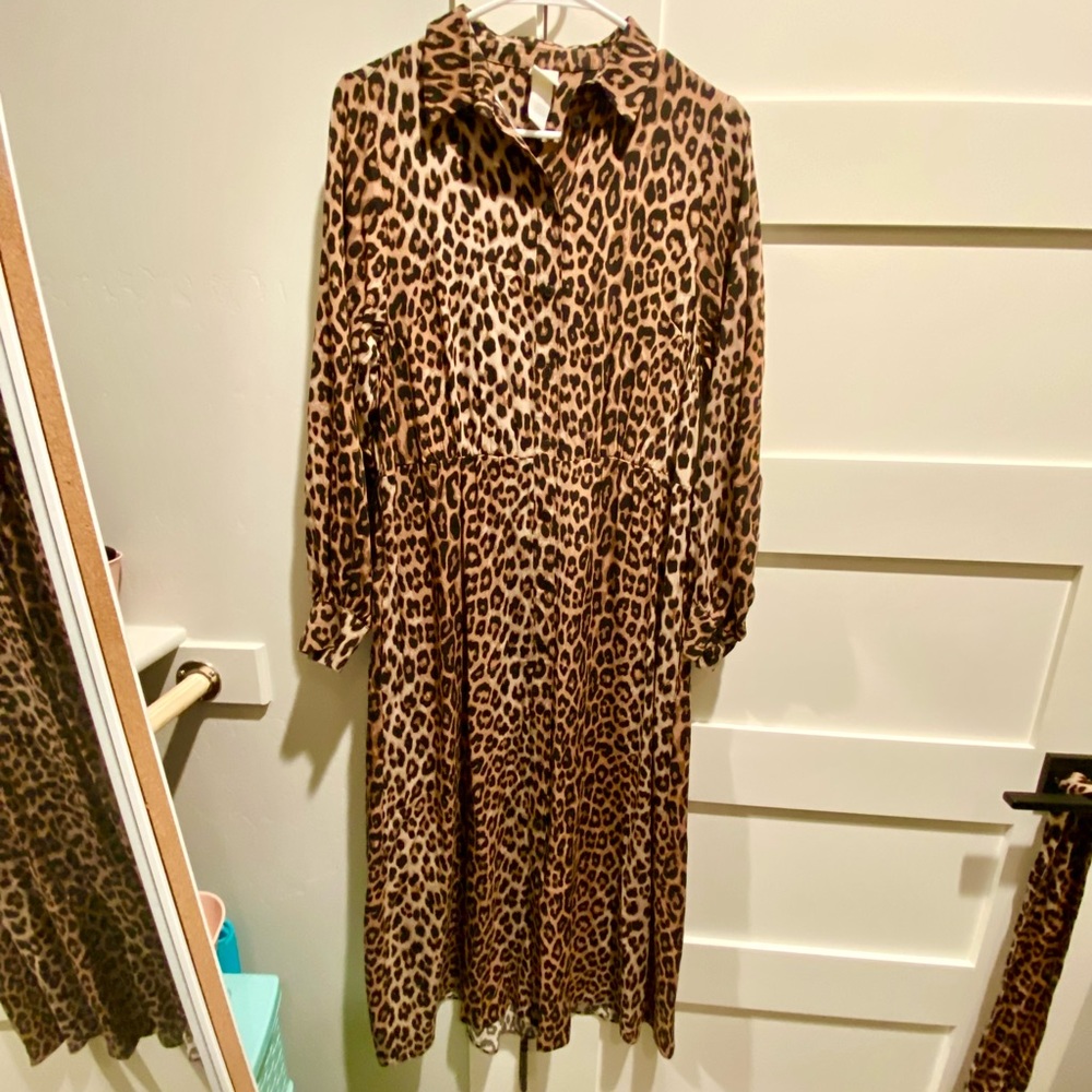 Cheetah button down midi dress from H&M